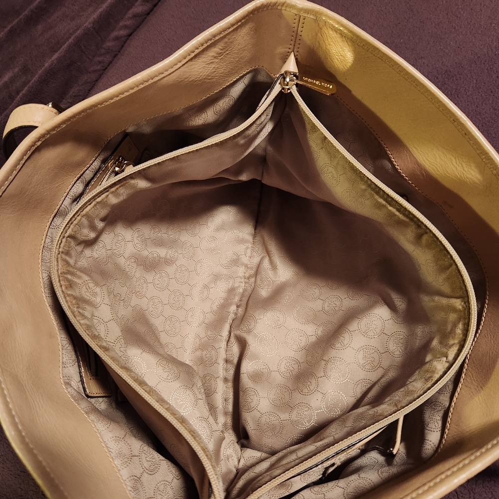 Micheal Kors shoulder bag - Picture 6 of 10